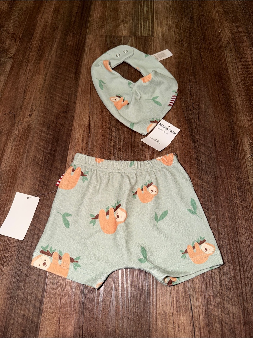 SOOKIbaby 2 pc Outfit Shorts and Bib NWT size 6/9 months Sloths